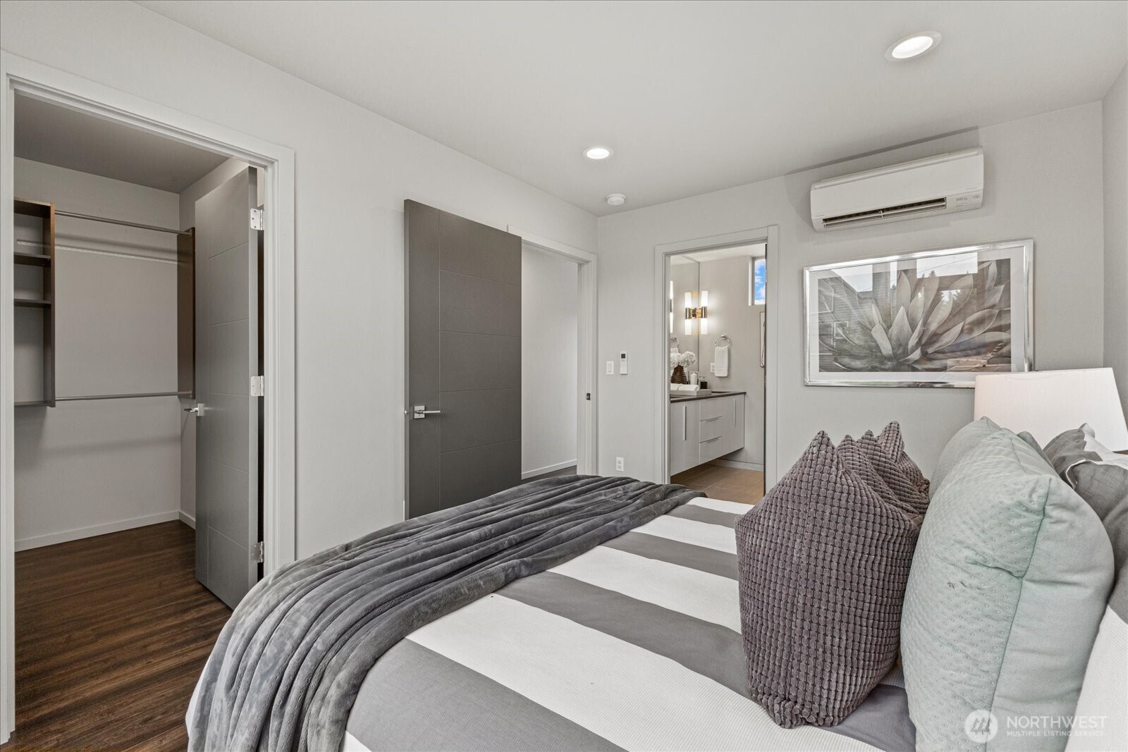 4300 Southwest Mills Street Seattle, WA 98136 - Photo 20 of 30