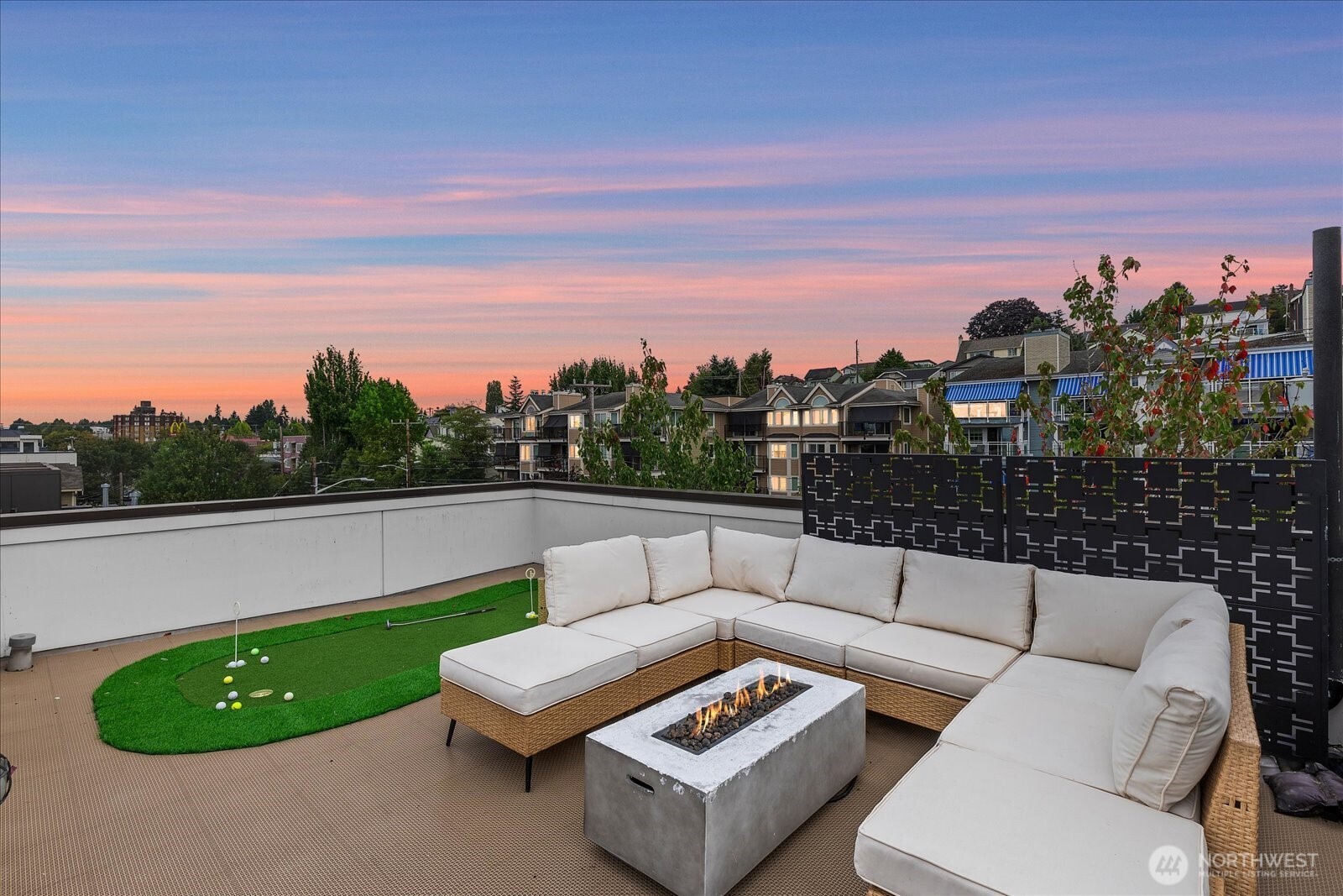 4300 Southwest Mills Street Seattle, WA 98136 - Photo 23 of 30