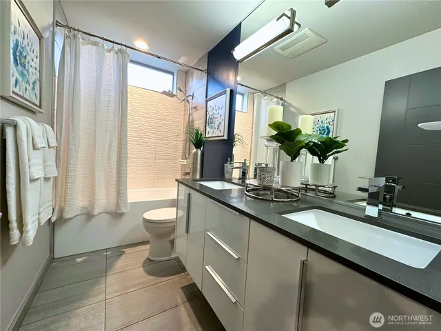 $725,000 | 4300 Southwest Mills Street, Seattle, WA 98136