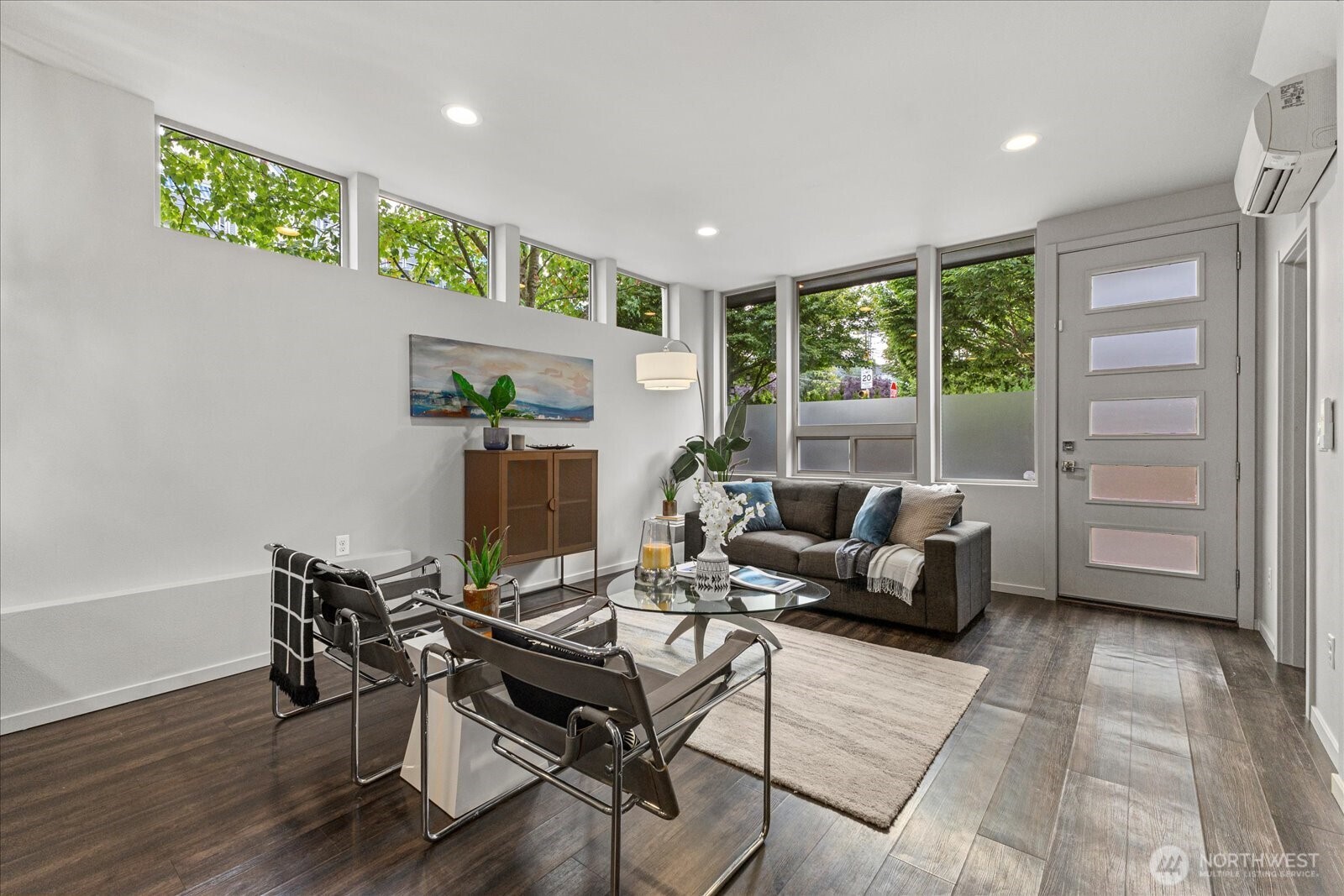 4300 Southwest Mills Street Seattle, WA 98136 - Photo 6 of 30