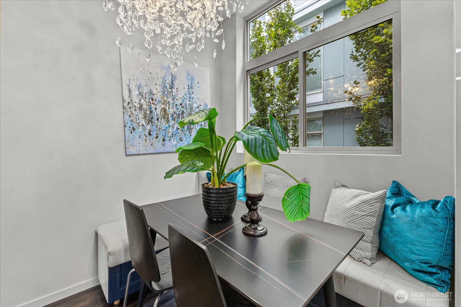 4300 Southwest Mills Street Seattle, WA 98136 - Photo 9 of 30