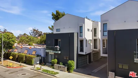 $995,000 | 3306 Aria Lane, Los Angeles, CA 90034