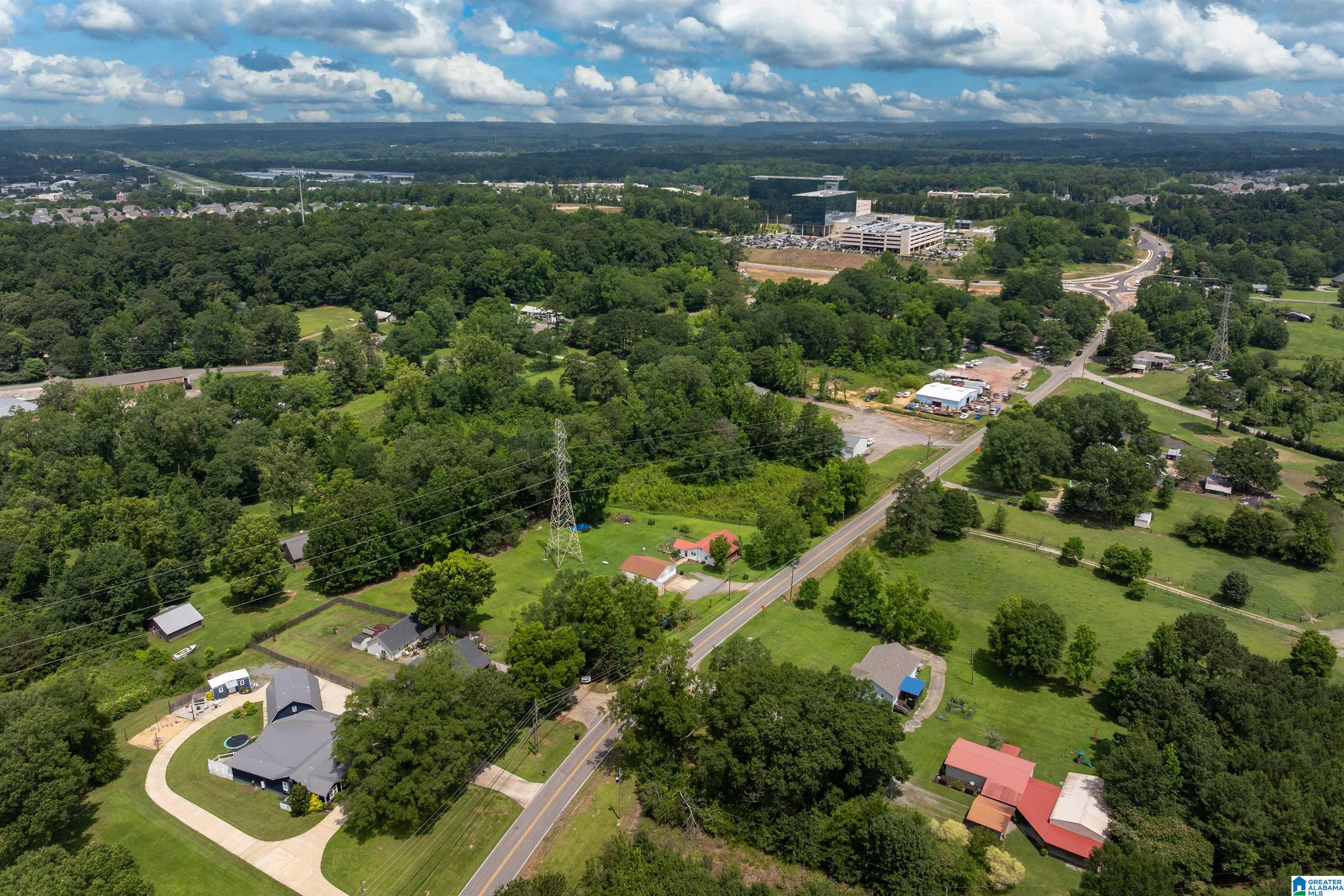 6185 Pocahontas Road Bessemer, AL 35022 - Photo 2 of 37