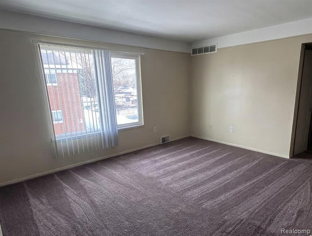 16481 East 10 Mile Road, Unit 10 Eastpointe, MI 48021 - Photo 4 of 6