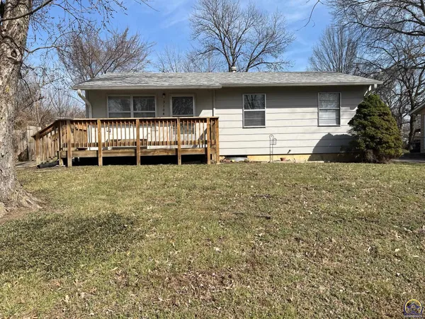 $115,000 | 3104 Southeast Michigan Avenue, Topeka, KS 66605