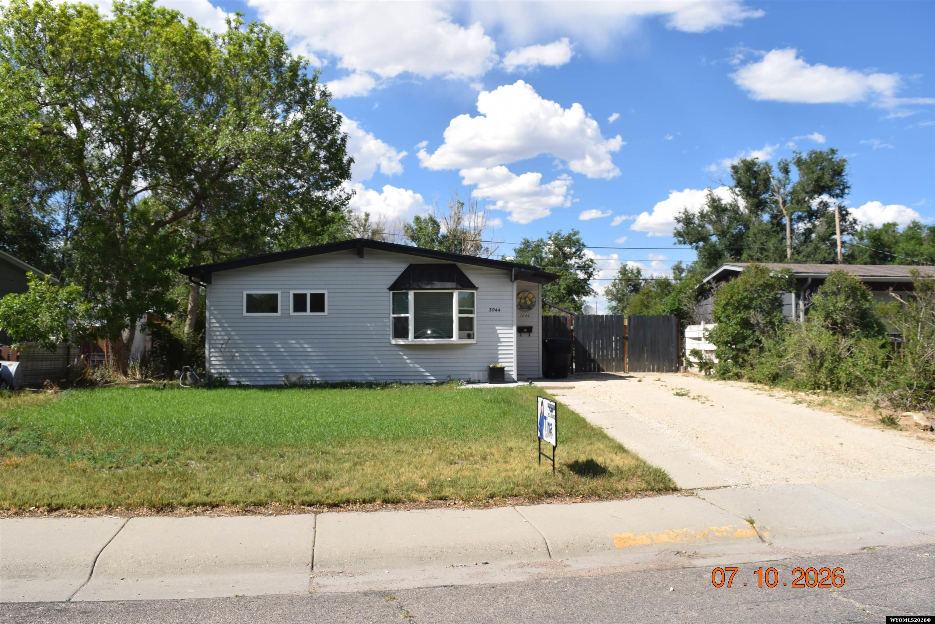 3044 Indiana Avenue Casper, WY 82609 - Photo 1 of 27