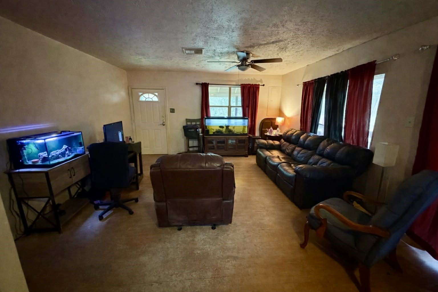 61 Hooker Shepherd, TX 77371 - Photo 9 of 17 a living room with furniture and a window