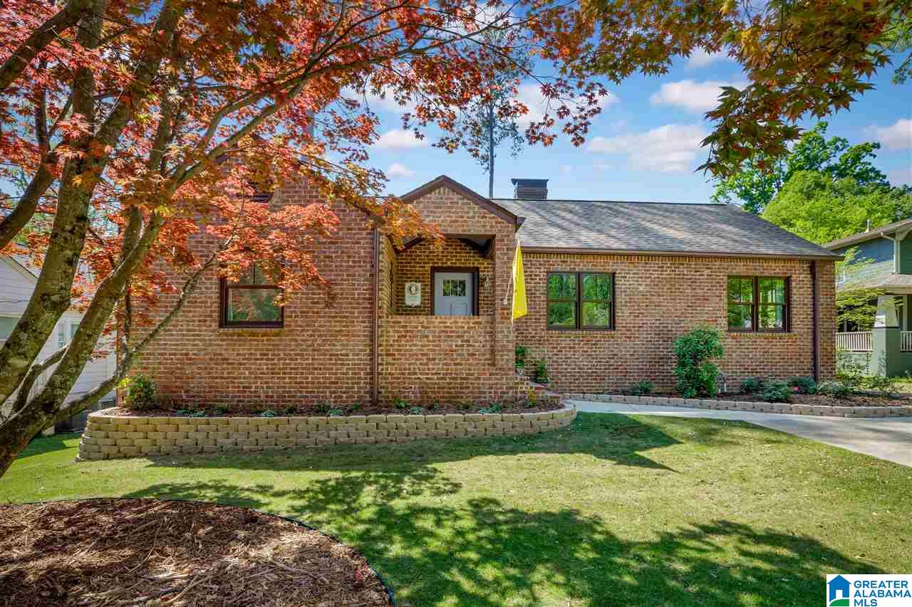 1509 Sutherland Place Birmingham, AL 35209 - Photo 2 of 26