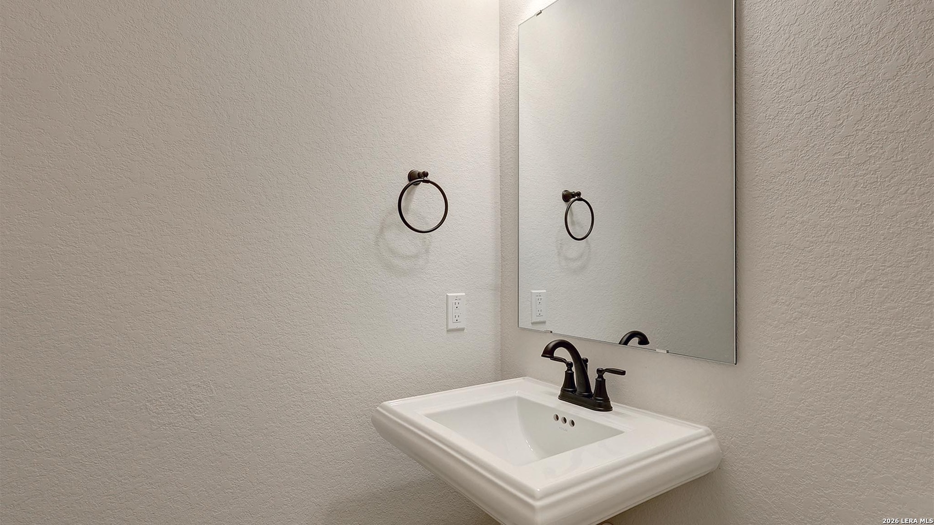 216 Boulder Creek Boerne, TX 78006 - Photo 18 of 30