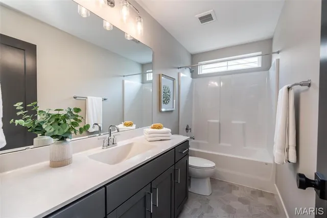 $473,900 | 1 Tbb Waverly @ Ryehill Manor Street, St. Peters, MO 63376