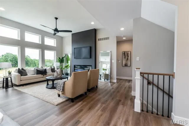 $473,900 | 1 Tbb Waverly @ Ryehill Manor Street, St. Peters, MO 63376