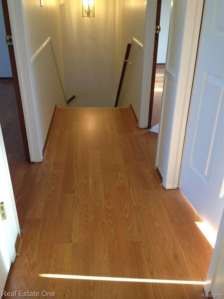 708 Baker Street Rochester, MI 48307 - Photo 3 of 19 hallway.JPG