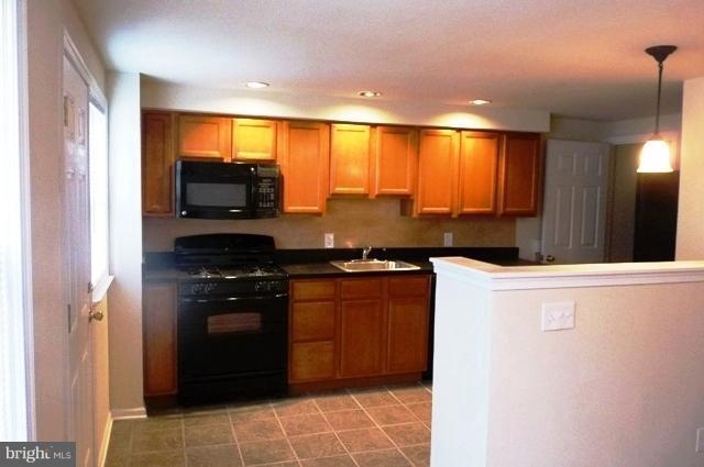 5903 Waycross Road Baltimore, MD 21206 - Photo 13 of 19 Kitchen