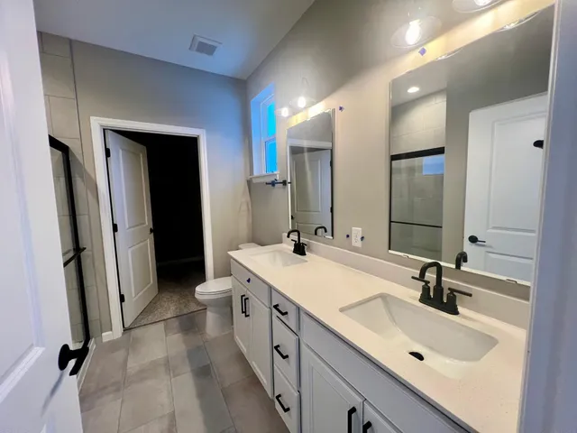 $549,990 | 19671 Hunters Ridge, Rogers, MN 55374