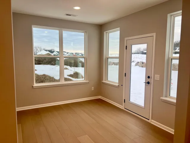 $549,990 | 19671 Hunters Ridge, Rogers, MN 55374