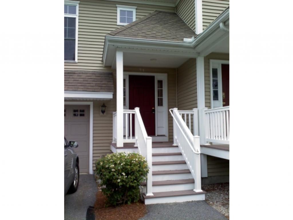 71 Hackett Hill Road, Unit 17 Manchester, NH 03102 - Photo 1 of 3