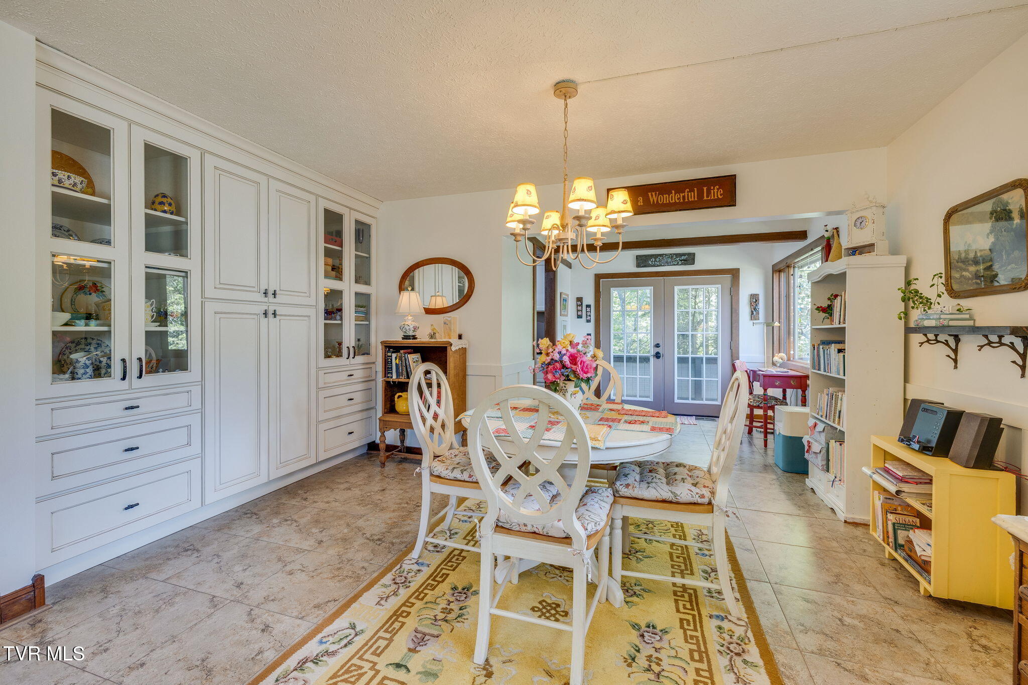 137 Columbine Road Kingsport, TN 37660 - Photo 22 of 65 021