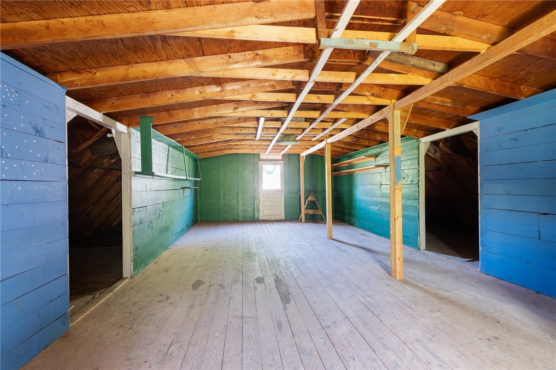 5443 Russell Road Marion, NY 14505 - Photo 43 of 48 The BARN - look at all the space!!