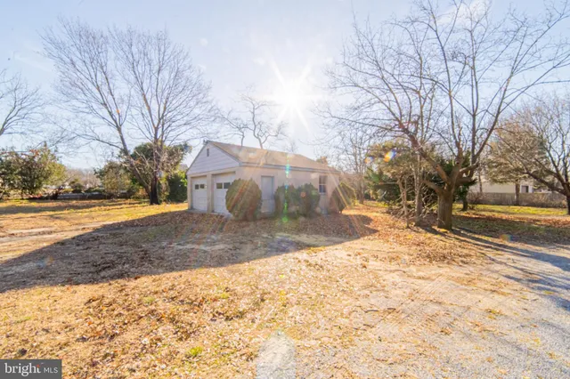 $2,450 | 2023 Newcombtown Road, Millville, NJ 08332