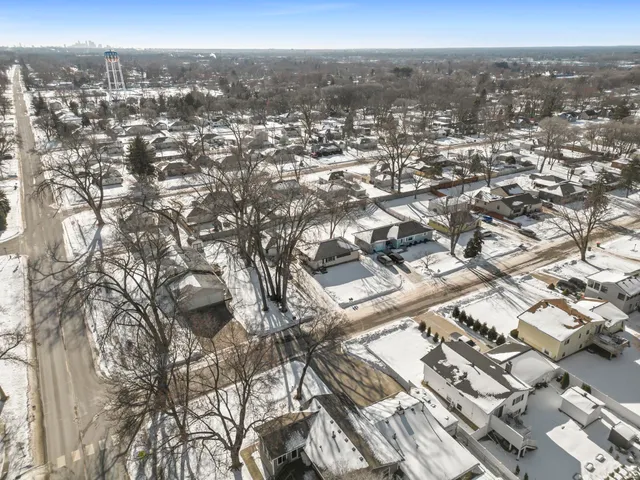 $294,900 | 882 Lund Avenue Northeast, Spring Lake Park, MN 55432