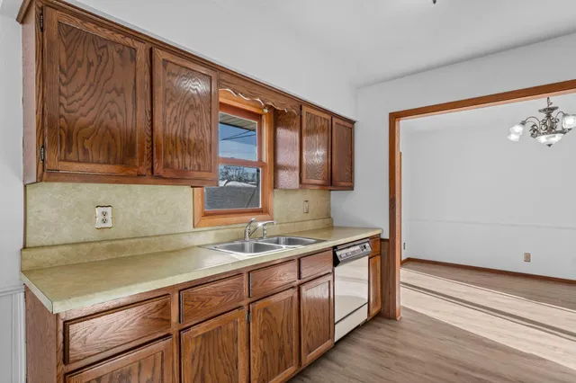 $294,900 | 882 Lund Avenue Northeast, Spring Lake Park, MN 55432