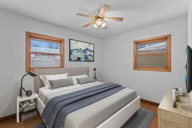 $294,900 | 882 Lund Avenue Northeast, Spring Lake Park, MN 55432