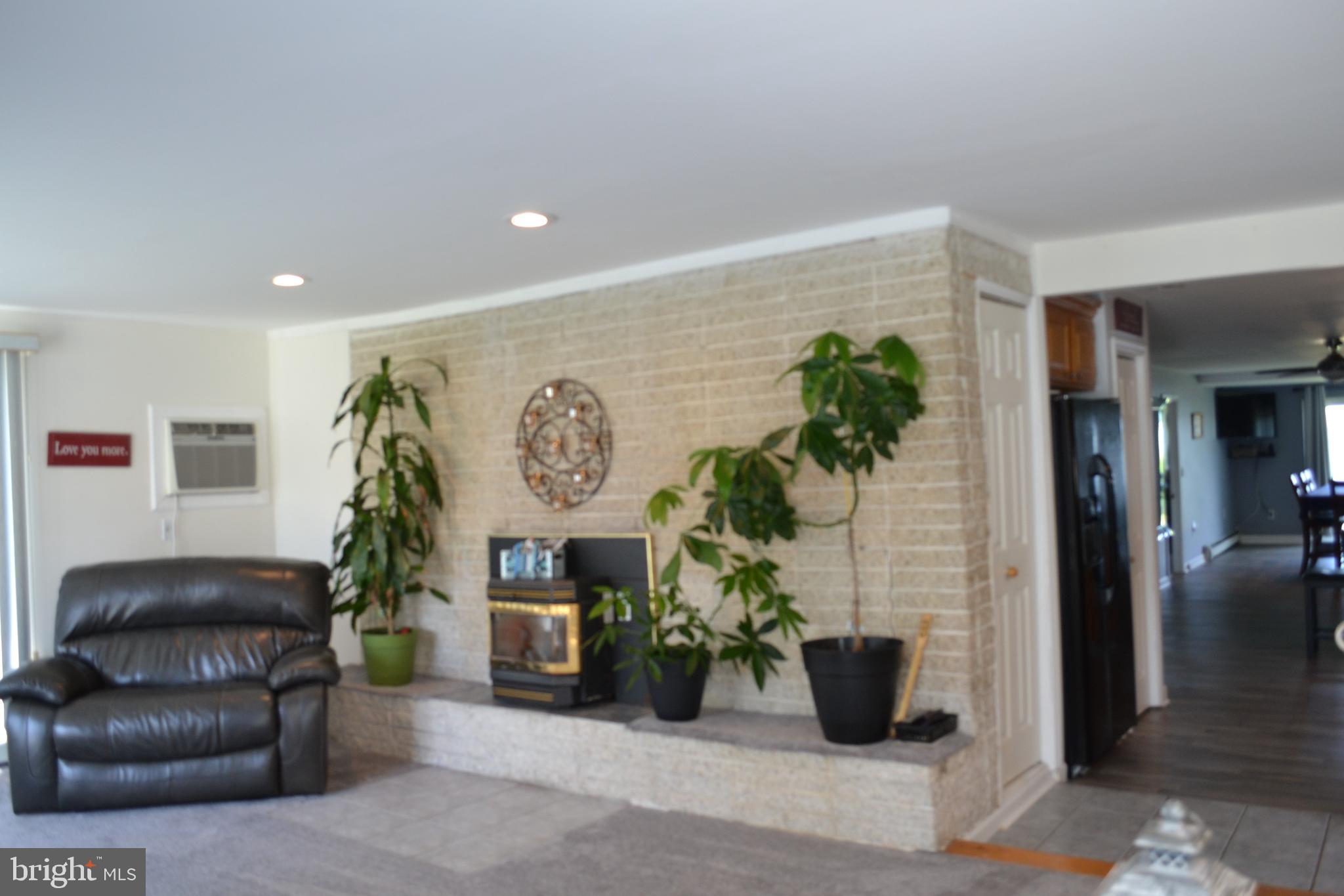 8348 Bletzer Road Baltimore, MD 21222 - Photo 7 of 33 Gallery Image 7