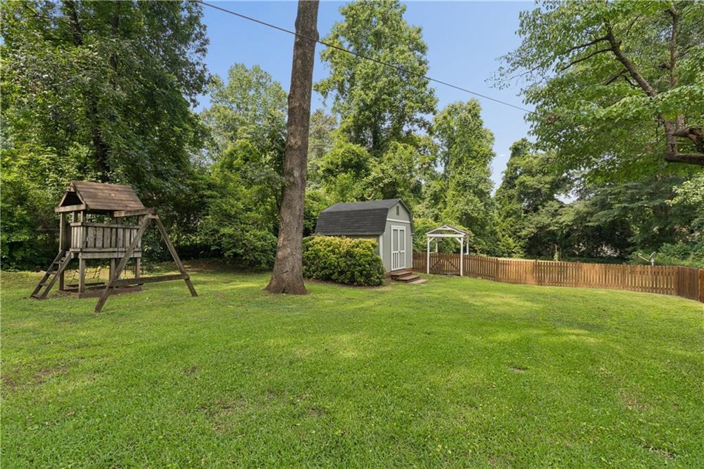 1246 Otello Avenue Clarkston, GA 30021 - Photo 5 of 47