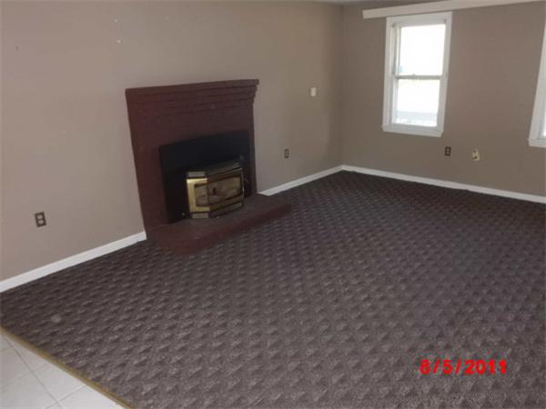 11 Vincent Road Attleboro, MA 02703 - Photo 3 of 12 Gallery Image 3