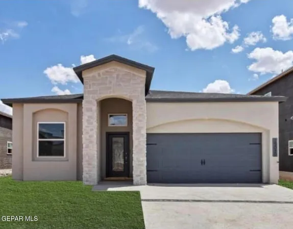 $304,950 | 6045 Summer Ridge Street, Sunland Park, NM 88008