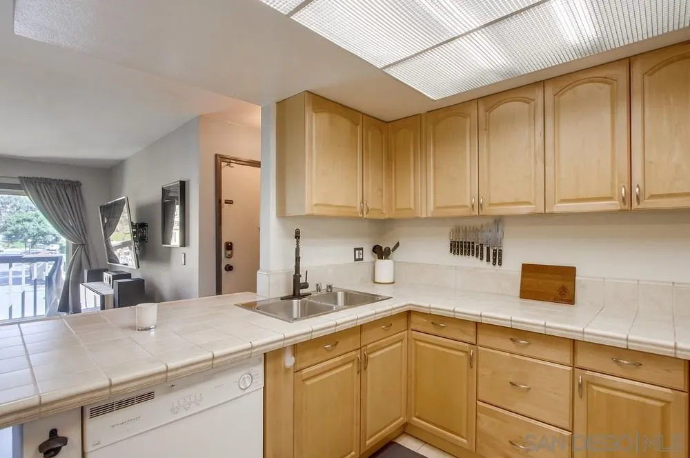 5974 Rancho Mission Road, Unit 258 San Diego, CA 92108 - Photo 10 of 25 Gallery Image 10