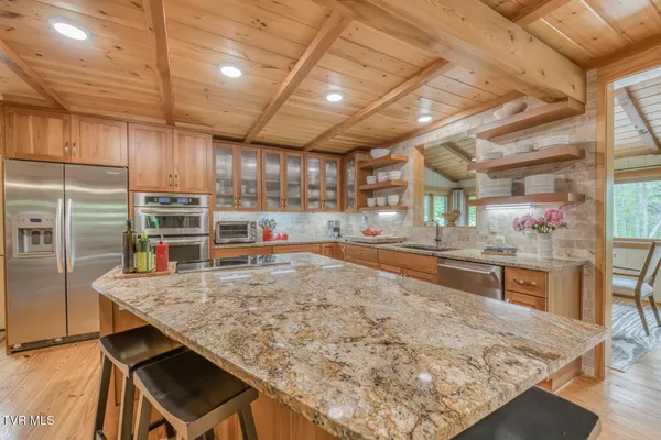 $950,000 | 128 Bankers Bend, Mountain City, TN 37683