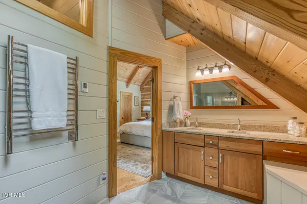 $950,000 | 128 Bankers Bend, Mountain City, TN 37683