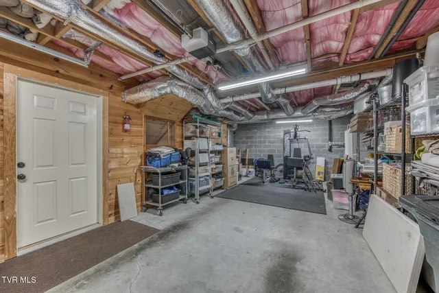 $950,000 | 128 Bankers Bend, Mountain City, TN 37683