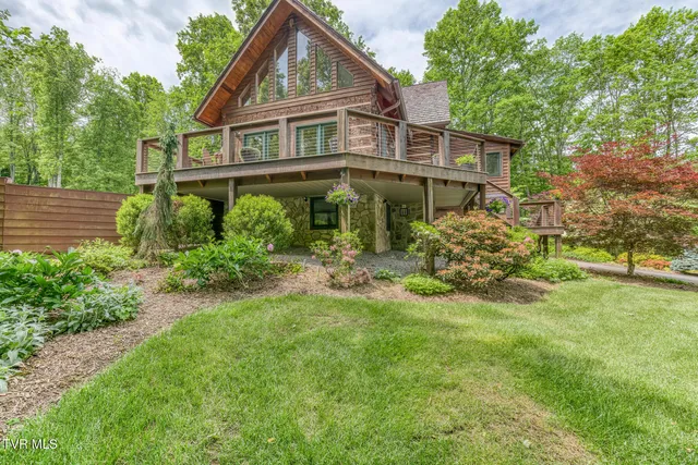 $950,000 | 128 Bankers Bend, Mountain City, TN 37683