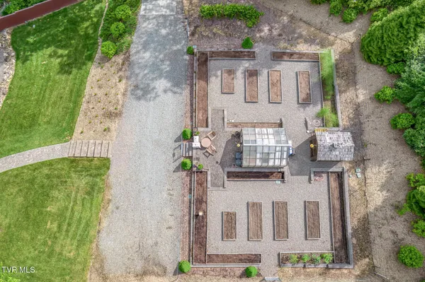 $950,000 | 128 Bankers Bend, Mountain City, TN 37683