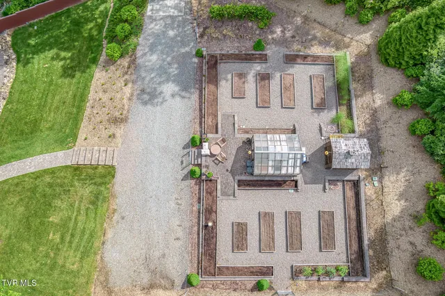 $950,000 | 128 Bankers Bend, Mountain City, TN 37683