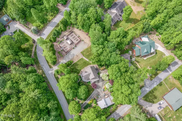 $950,000 | 128 Bankers Bend, Mountain City, TN 37683