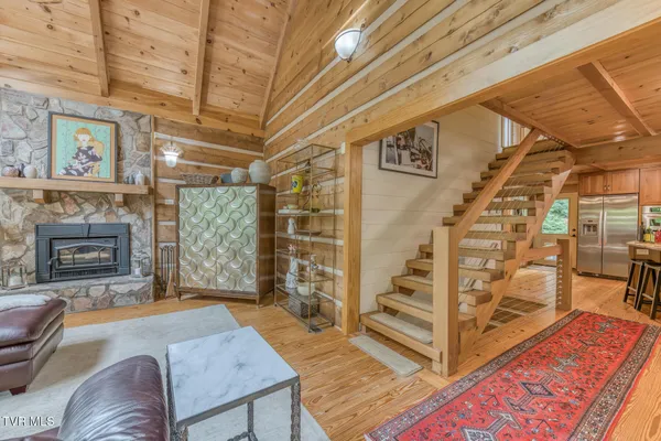 $950,000 | 128 Bankers Bend, Mountain City, TN 37683