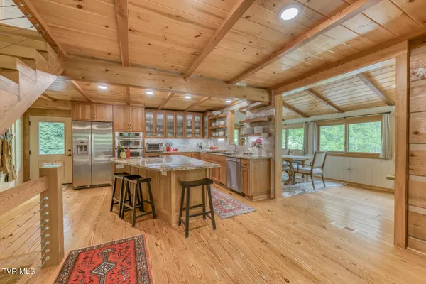 $950,000 | 128 Bankers Bend, Mountain City, TN 37683