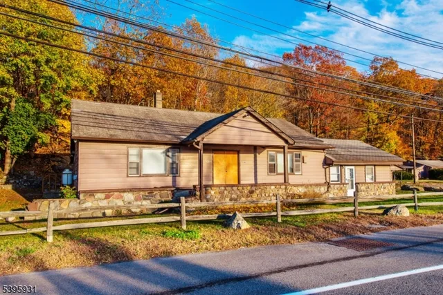 $2,100,000 | 148 Highway 181, Lake Hopatcong, NJ 07849