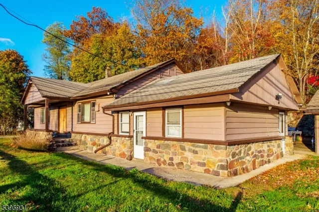 $2,100,000 | 148 Highway 181, Lake Hopatcong, NJ 07849