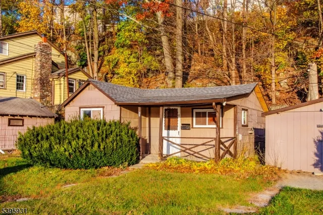 $2,100,000 | 148 Highway 181, Lake Hopatcong, NJ 07849