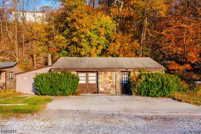 $2,100,000 | 148 Highway 181, Lake Hopatcong, NJ 07849