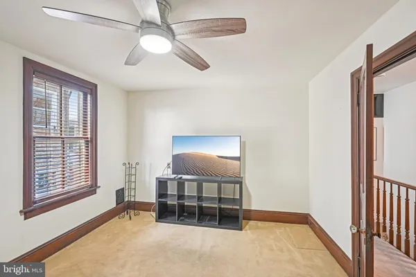 $346,000 | 203 West Broad Street, Burlington, NJ 08016