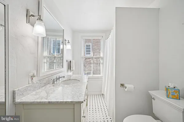 $346,000 | 203 West Broad Street, Burlington, NJ 08016