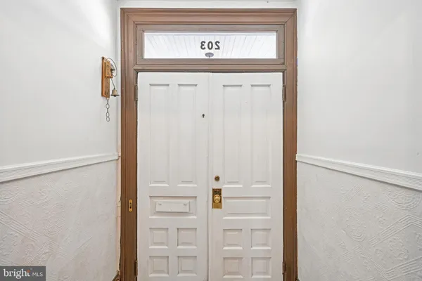 $346,000 | 203 West Broad Street, Burlington, NJ 08016