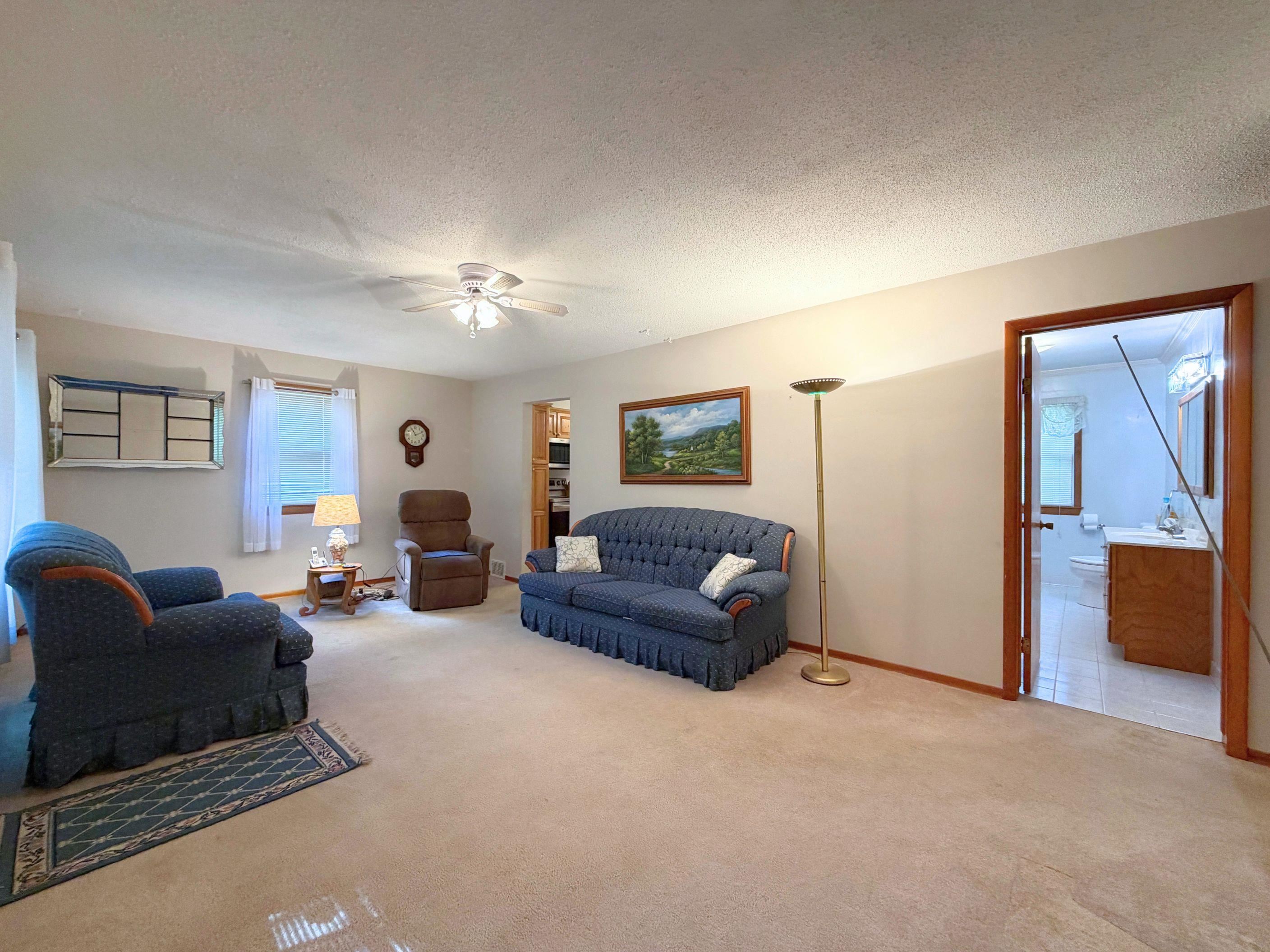 7099 North Henderson Road Davison, MI 48423 - Photo 5 of 55