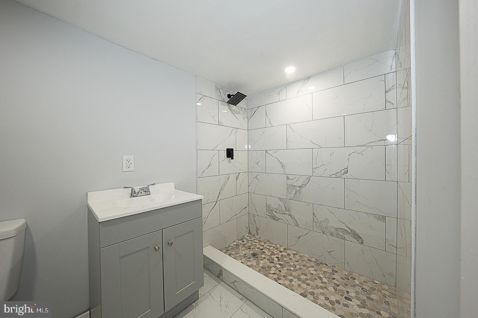 565 Chester Pike Prospect Park, PA 19076 - Photo 26 of 84