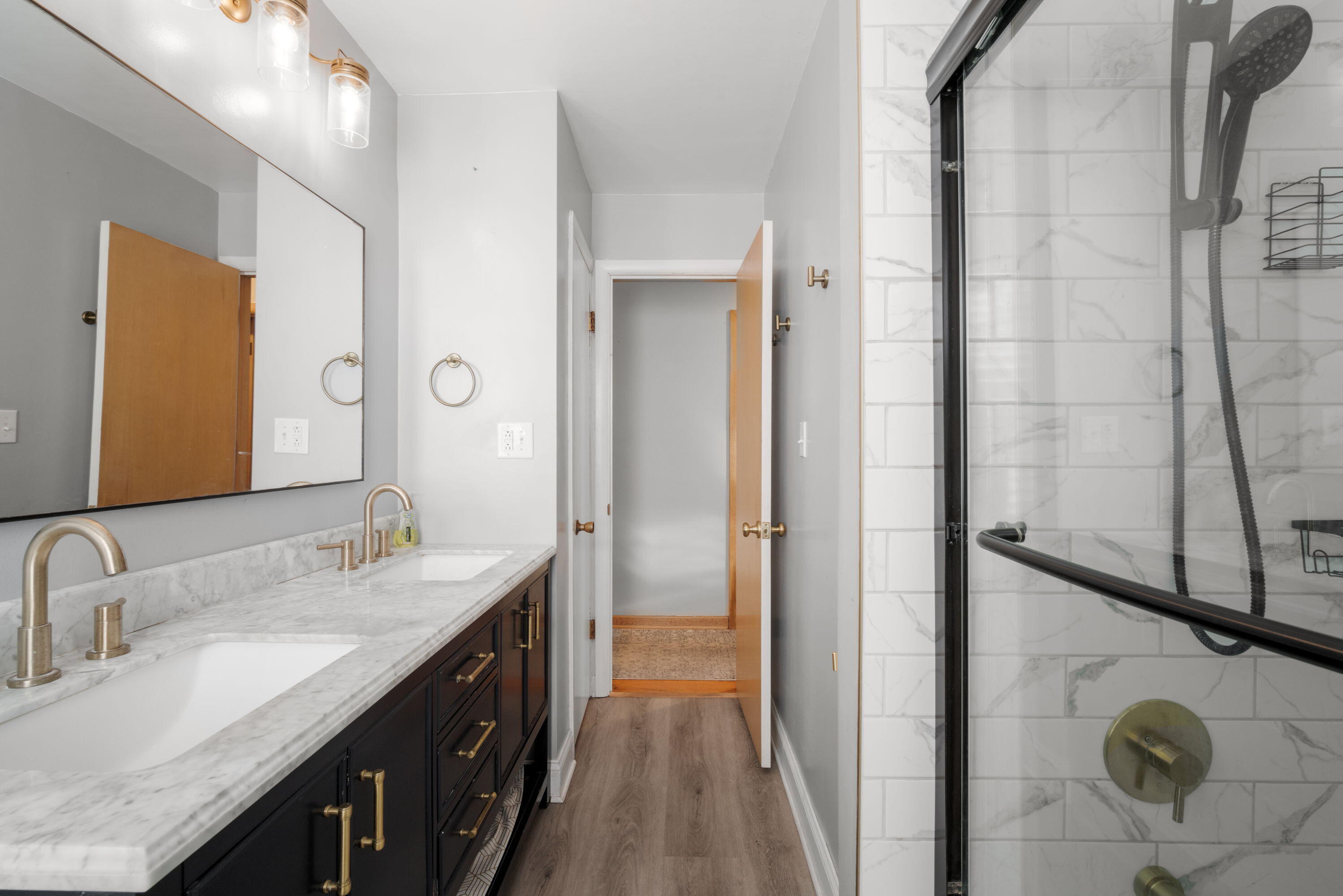 1603 22nd Street Kenosha, WI 53140 - Photo 9 of 30 8_imgDSC05260